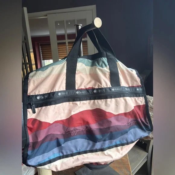 Like New: Lesportsac Weekender Duffle Bag - Picture 5 of 6
